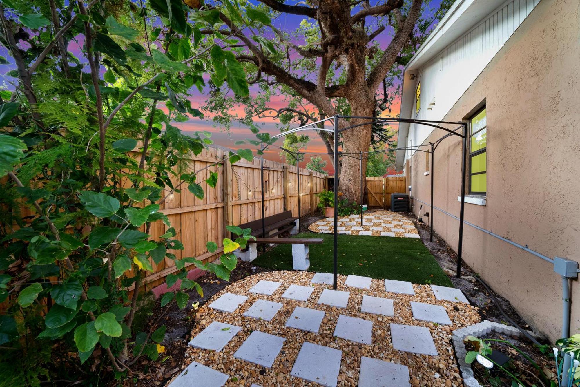 Zen Jungle House By Busch Gardens Sleeps 12 With Outdoor Games & Detached Play Space! Тампа Екстериор снимка